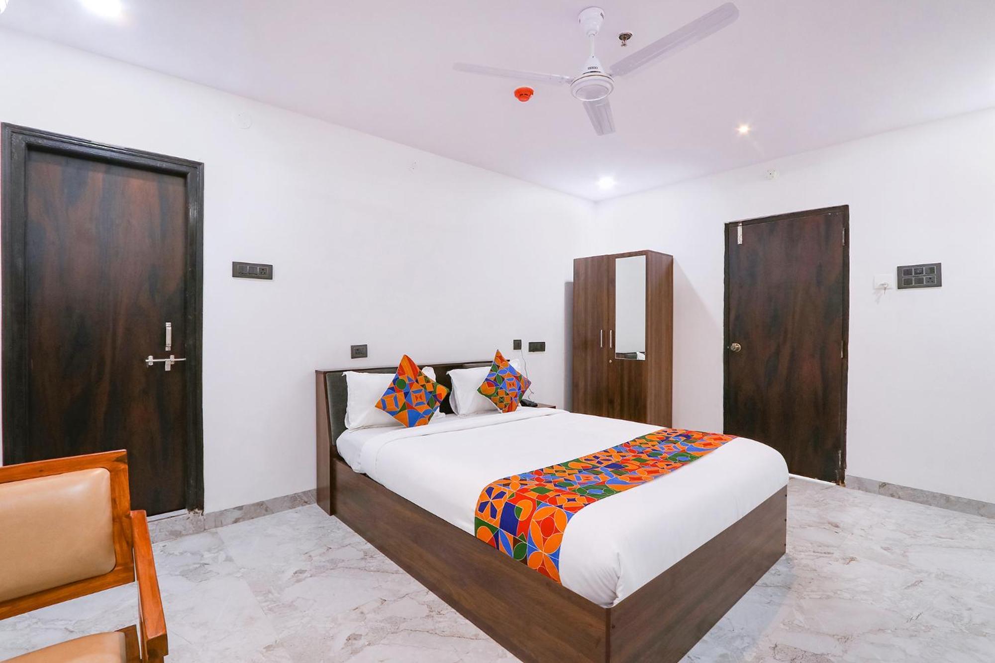Fabhotel Relax Inn Hajdarabad Zewnętrze zdjęcie