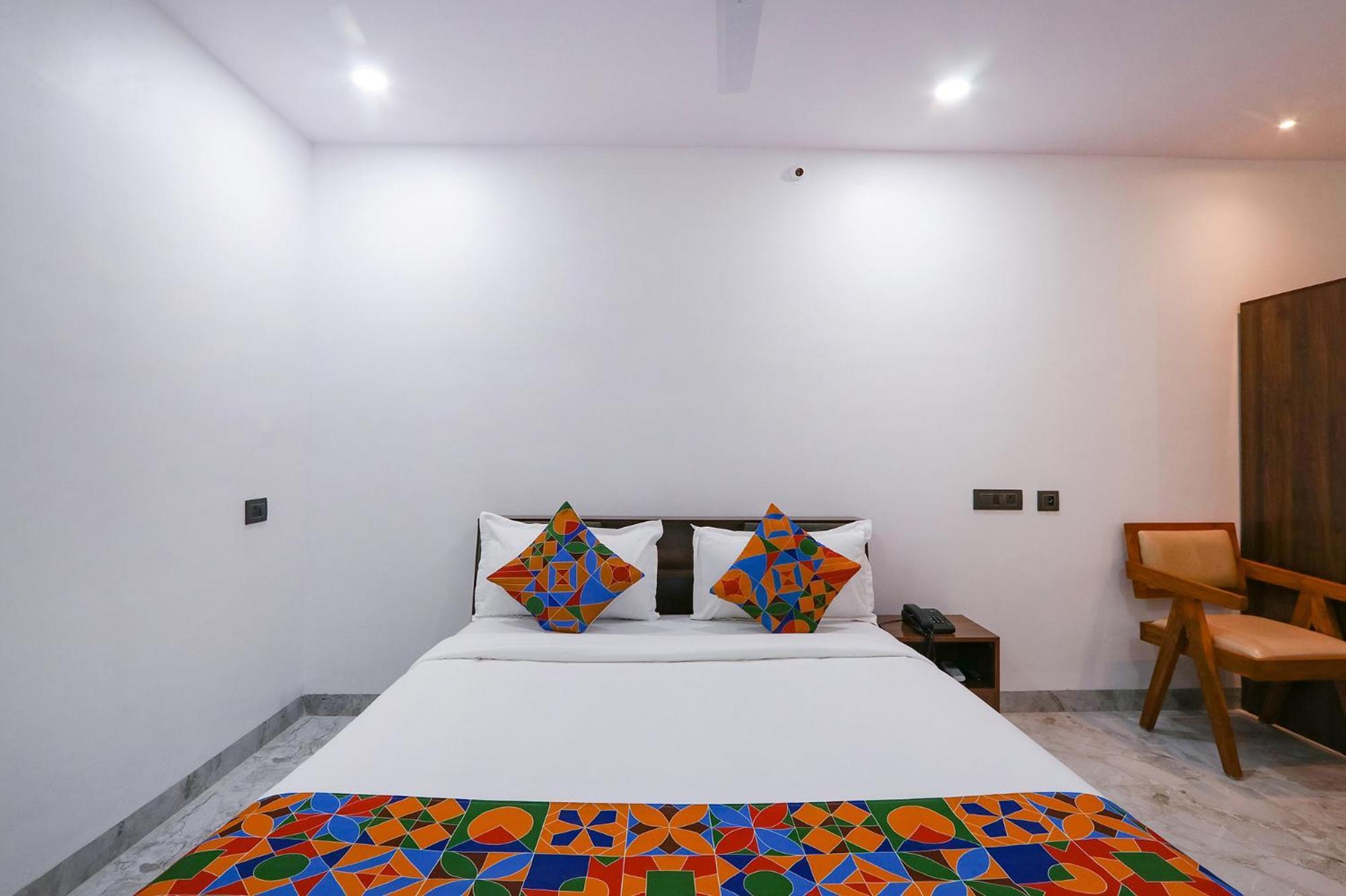 Fabhotel Relax Inn Hajdarabad Zewnętrze zdjęcie